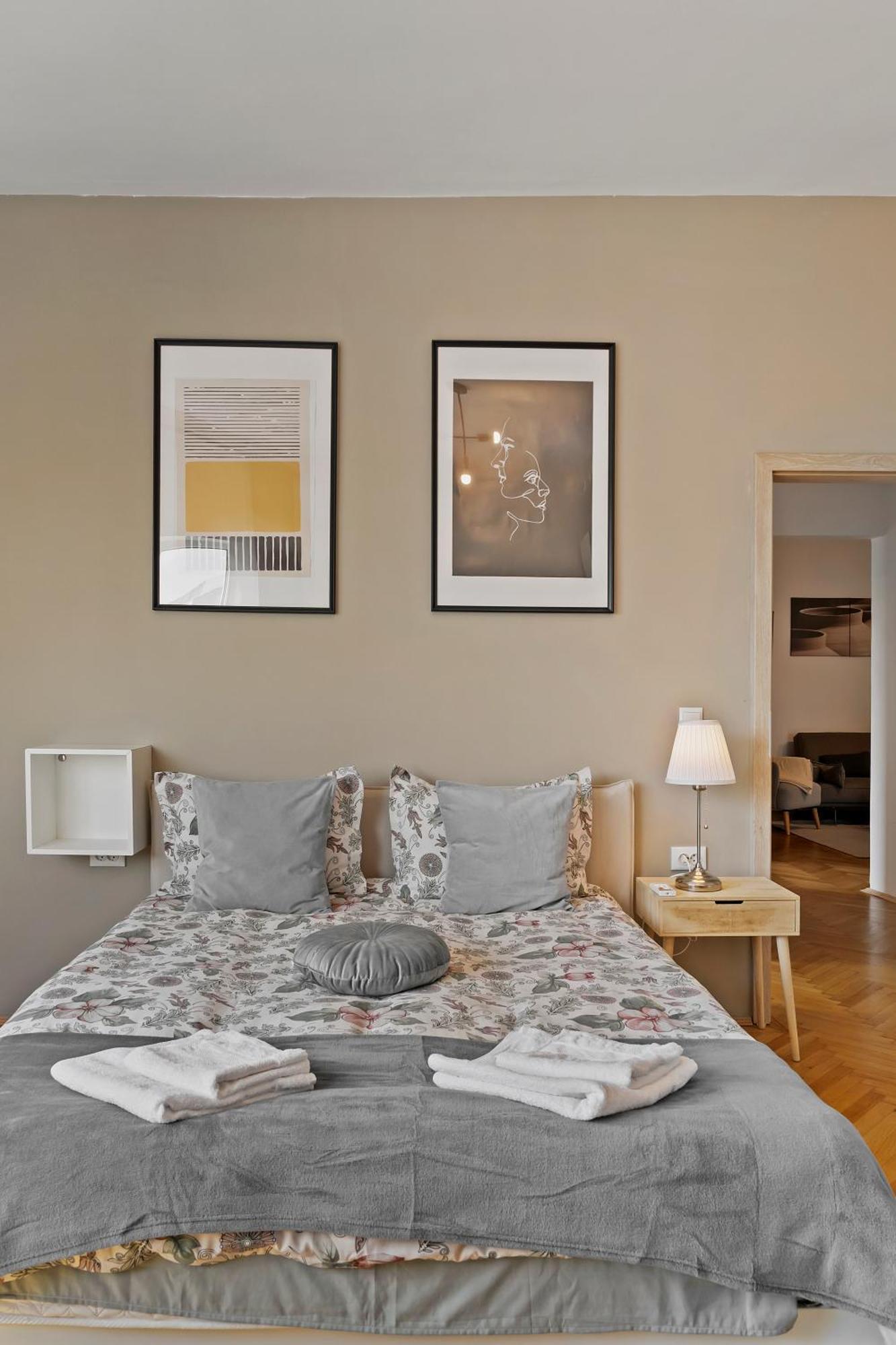 Ultracentral Dreamland Apartment 3 Bdrm Bukarest Kültér fotó